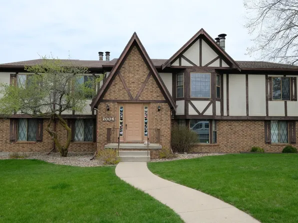 2004 Tracy Dr APT 2, Bloomington, IL 61704
