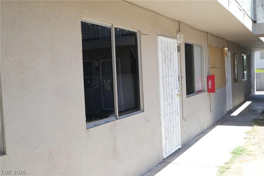 1 bed, 612 sqft, $990 — Photo 1