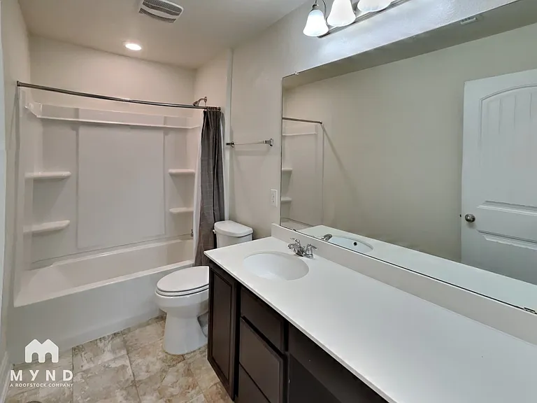 13725 James Buchanan St — Photo 21