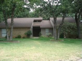 3005 Stone Bluff Ct, Arlington, TX 76017