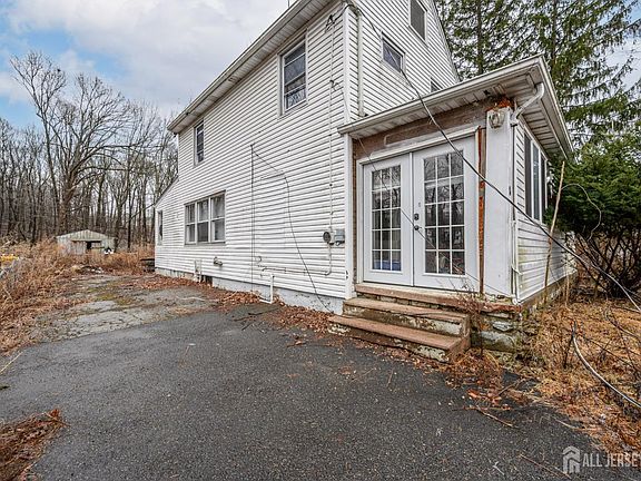 4th image of 48 Old Budd Lake Rd