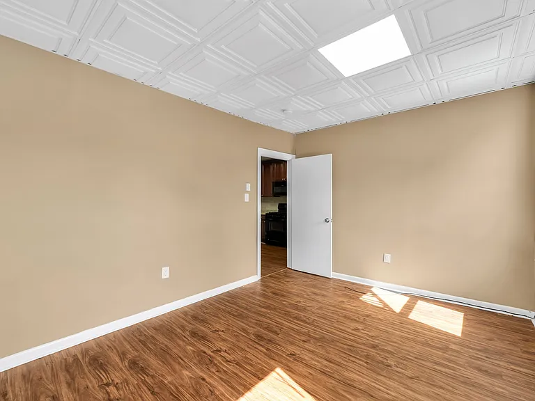 127 Parker Ave #4 — Photo 11