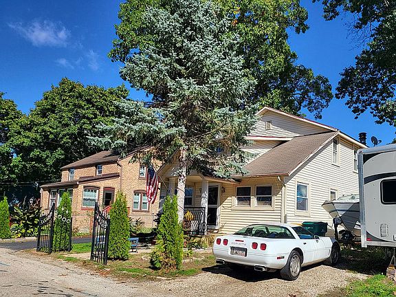 3rd image of 33761 N 2nd St