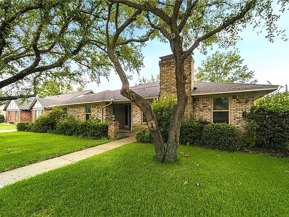 2nd image of 3812 Country Club Dr W