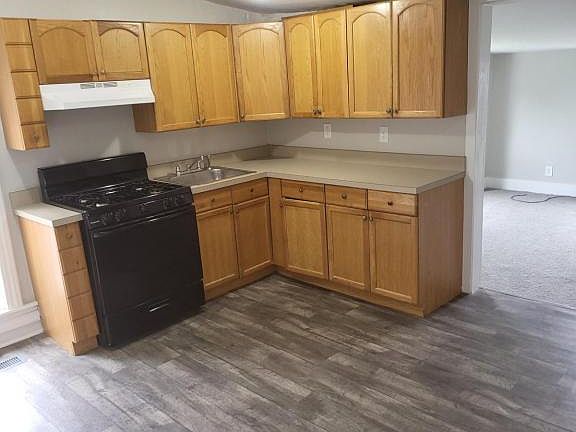 5th image of 15 E Main St Floor 2