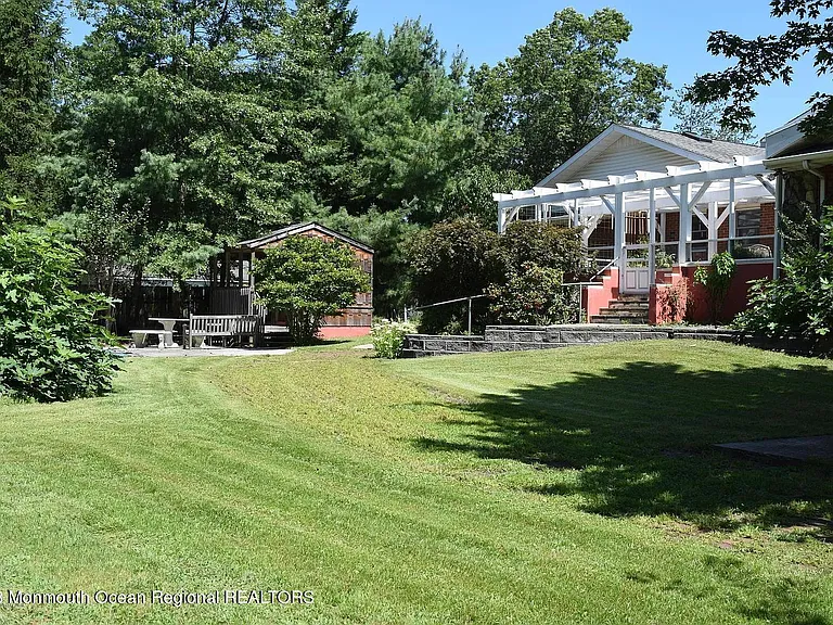 470 Monmouth Pl — Photo 25