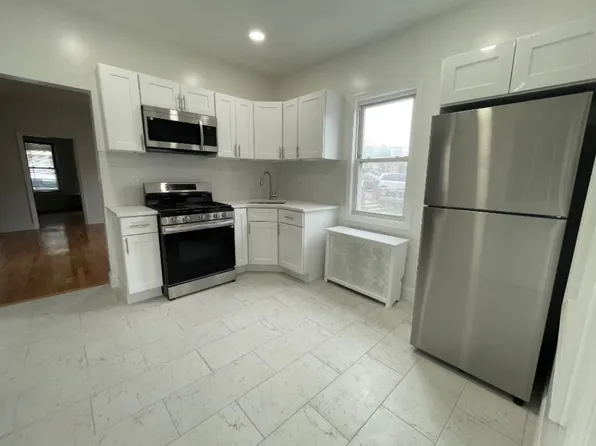 65 Dartmouth Ave #2, Yonkers, NY 10701