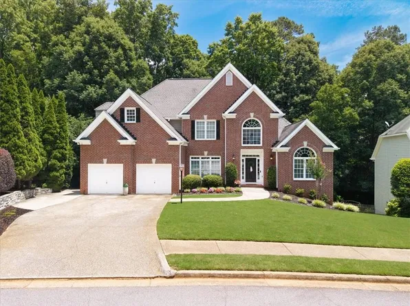 651 Goldenwood Ct, Powder Springs, GA 30127