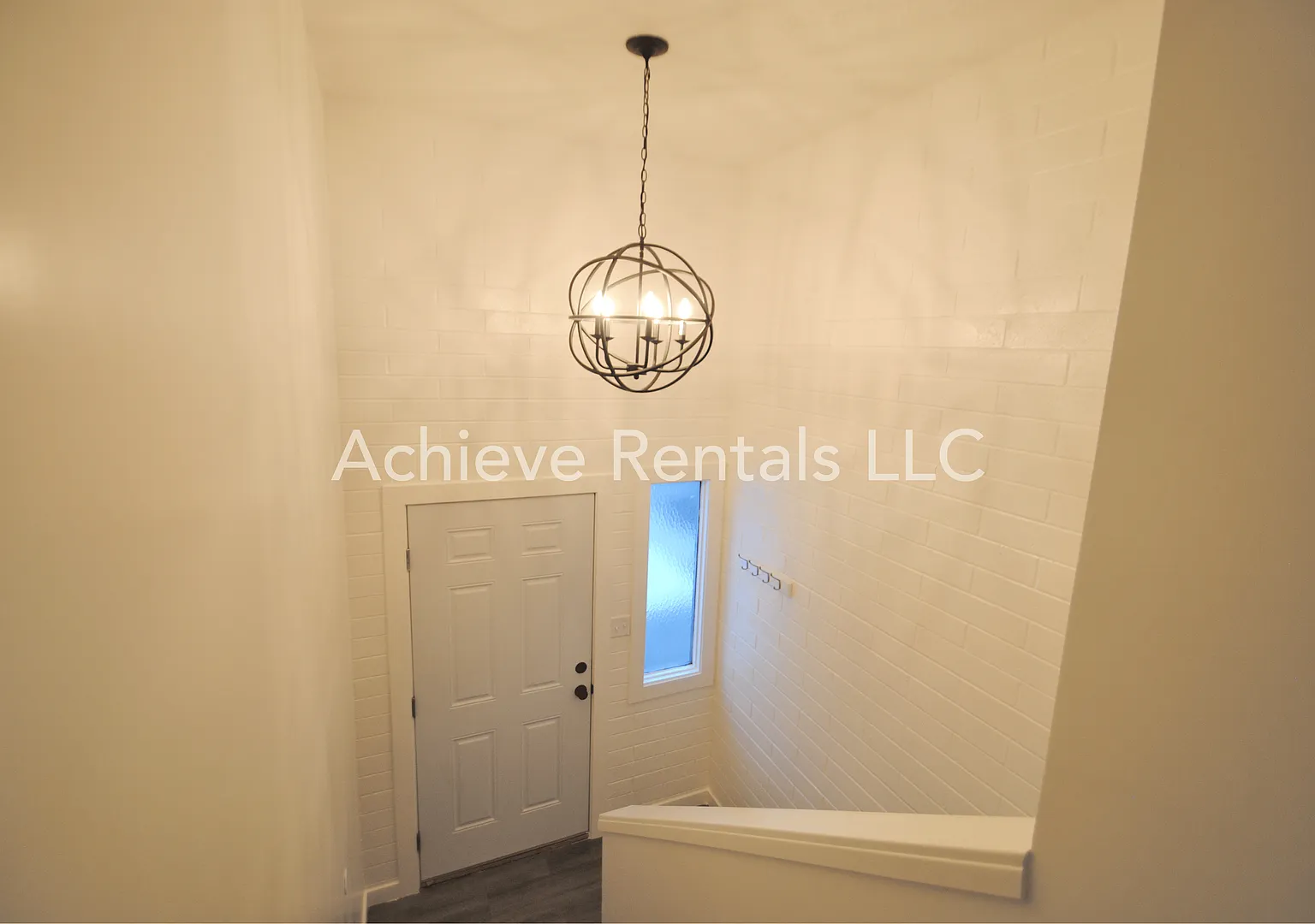 Cozy 2 Bedroom Townhome at 277 Bridger Dr. Logan, Ut — Photo 2