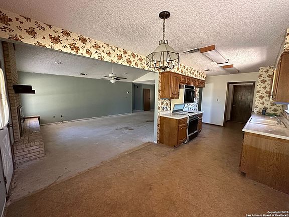 4th image of 11520 MOONLIGHT MEADOW DR