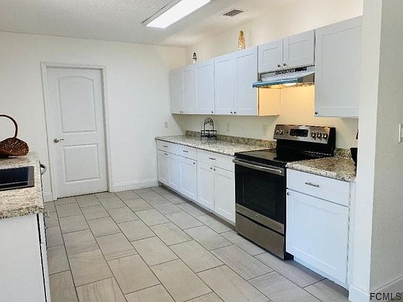 2nd image of 214 Rainbow Dr