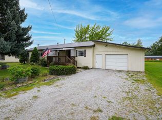 214 River Rd, Usk, WA 99180