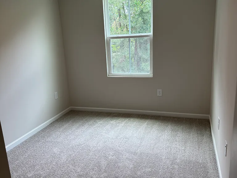272 Christiana Ln — Photo 15