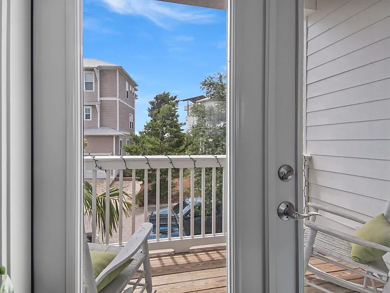 285 Gulfview Cir — Photo 29