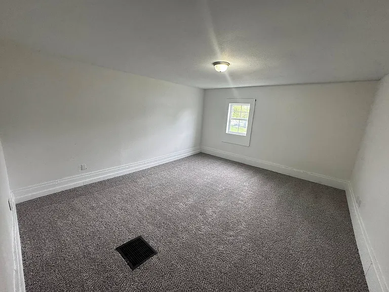 845 Moxahala Ave — Photo 6