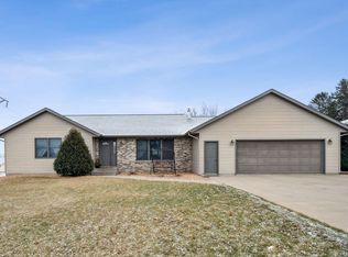 306 N 9th St, Goodhue, MN 55027