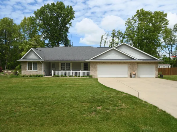 32718 Robin Rd, Paw Paw, MI 49079