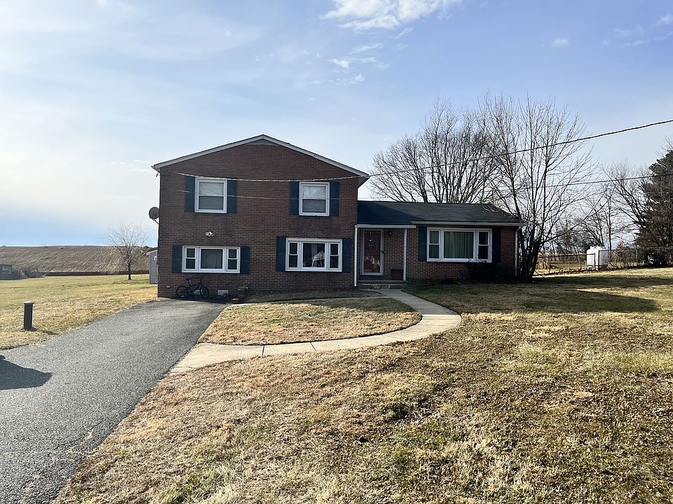1st image of 10 Bowman Rd