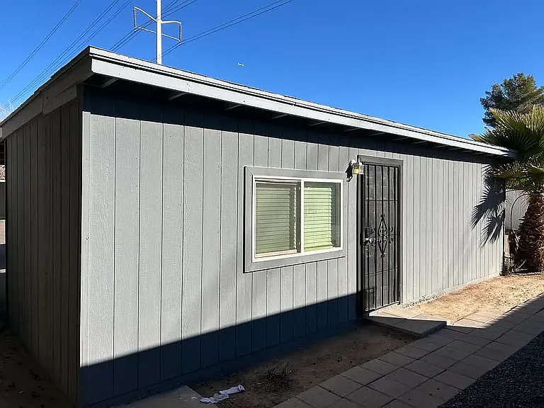 1129 S Farmer Ave #C — Photo 11