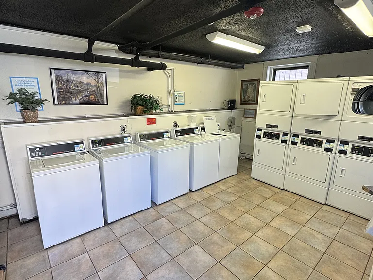 11 Barrows St #2A — Photo 9