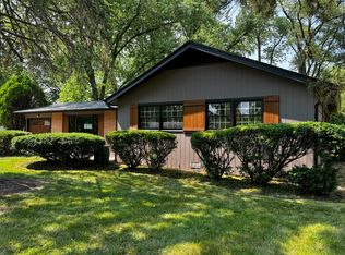 3302 Saint James St, Rolling Meadows, IL 60008