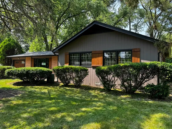 3302 Saint James St, Rolling Meadows, IL 60008