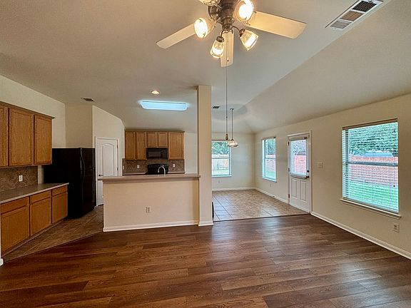 4th image of 4223 Clear Meadow Pl