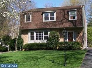 12 Orchard Rd, Havertown, PA 19083