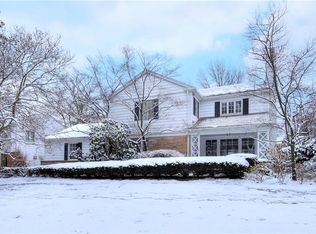 2683 Rochester Rd, Shaker Heights, OH 44122