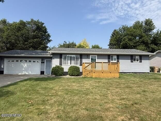 1st image of 137 15th St NE