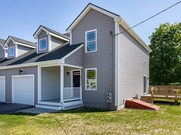 34 Hope St #A, Whitinsville, MA 01588