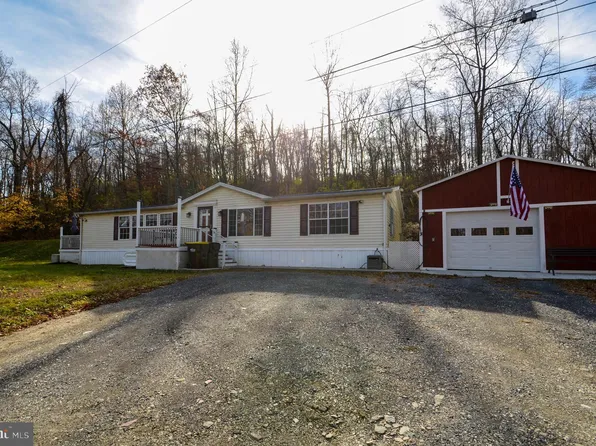 3991 Lehigh Dr, Northampton, PA 18067