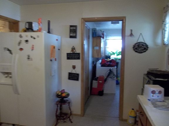 4th image of 1110 S Garfield Ave