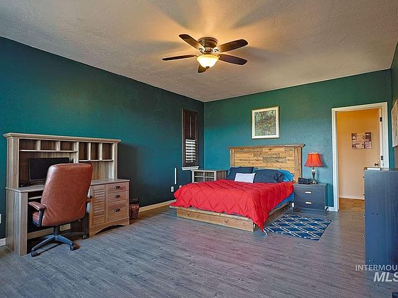 5th image of 1422 River View Ln