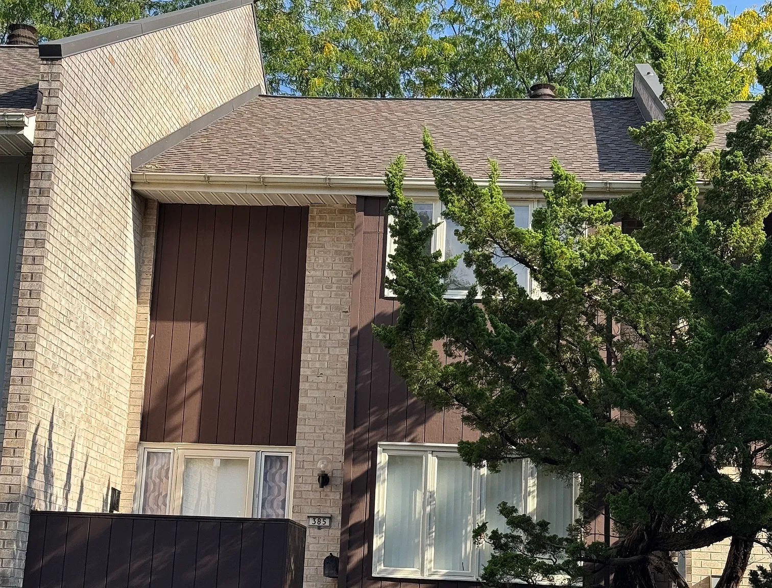 3 bed, 2.5 bath, 1800 sqft, $2,500 — Photo 1