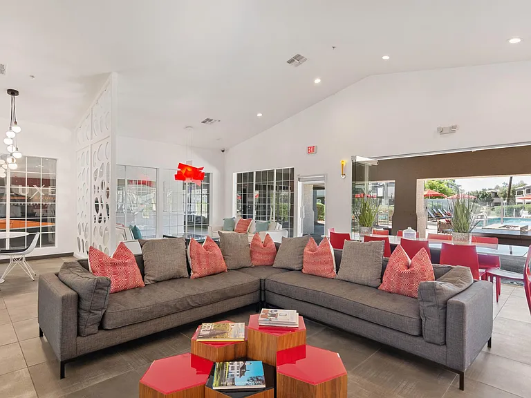 Luxe at Ocotillo — Photo 19