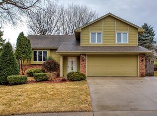 404 38th St, West Des Moines, IA 50265