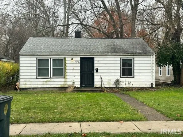 938 Roosevelt St, South Bend, IN 46616