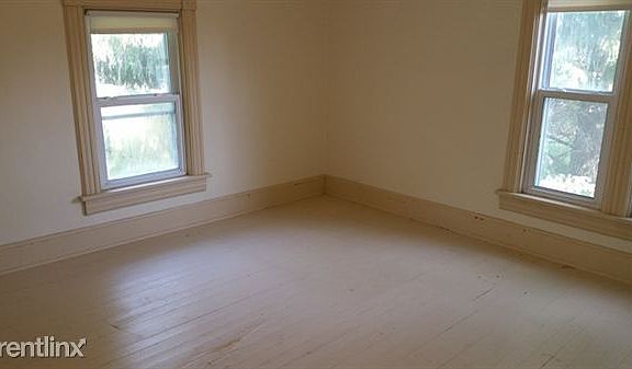 118 Elmwood Bedroom 3