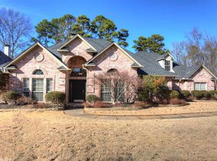 117 Clermont Ln, Maumelle, AR 72113