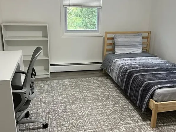 114 S Lee St, Falls Church, VA 22046