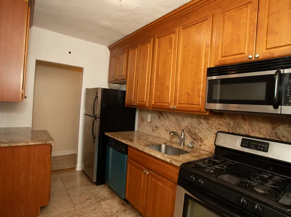 56-05 31st Avenue image 7 of 17