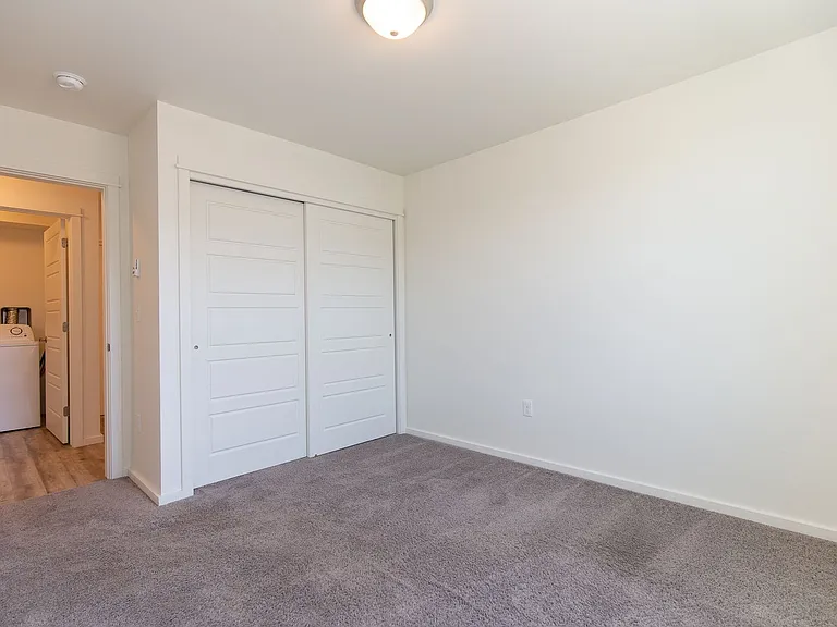 Cottonwood Corner Apartments — Photo 25