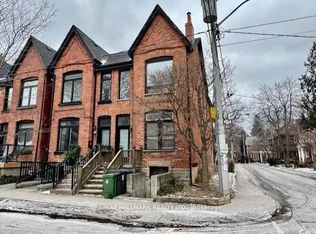 1 Howie Ave #2, Toronto, ON M4M2H9