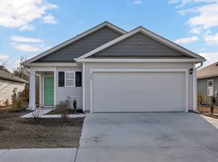 209 Cleat Dr, Holly Ridge, NC 28445