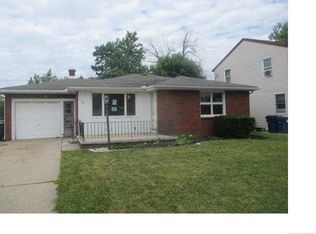 39 Costin Rd, Amherst, NY 14226