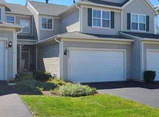 277 Grand Ridge Rd, Saint Charles, IL 60175