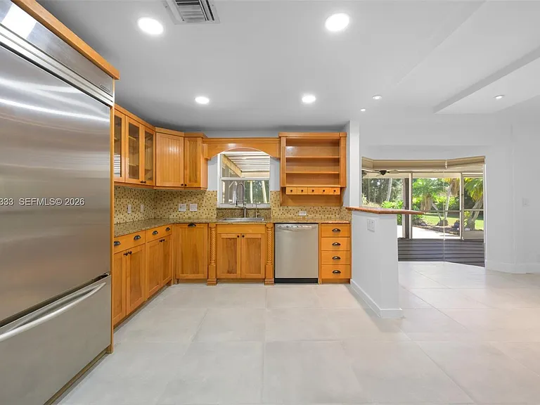 5300 SW 162nd Ave — Photo 16