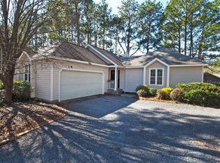 25 Calhoun Ln, Pinehurst, NC 28374