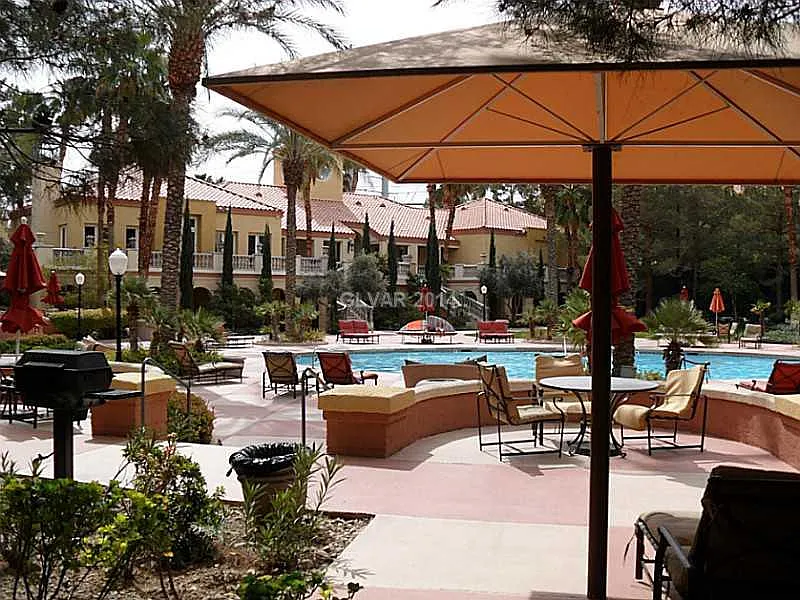 220 E Flamingo Rd #308